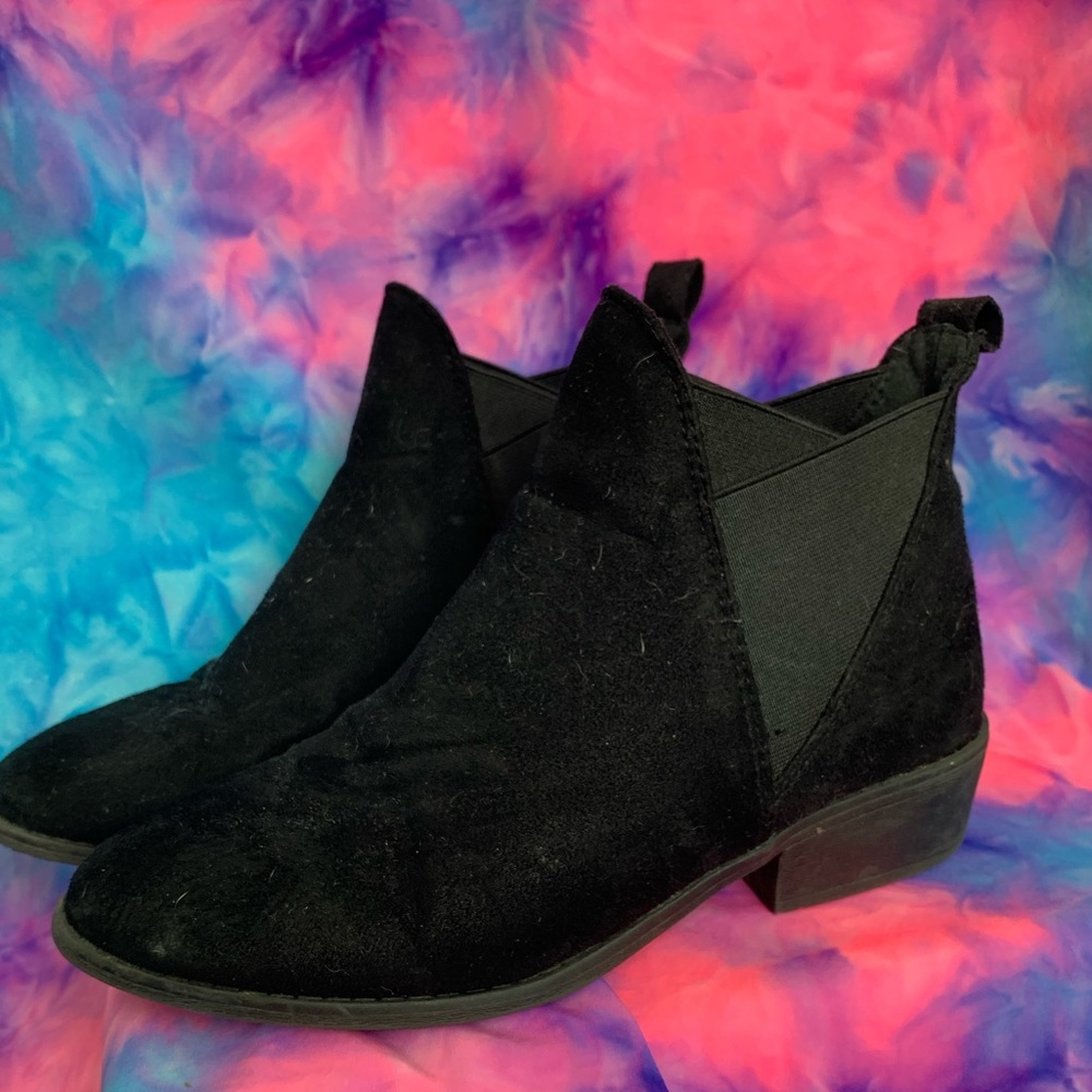 Black ankle booties